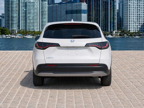 Used 2025 Honda HR-V EX-L image 5