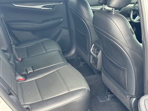 Used 2022 INFINITI QX50 Luxe w/ Appearance Package FWD image 17