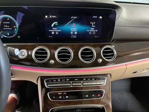 Used 2022 Mercedes-Benz E 350 Sedan image 29