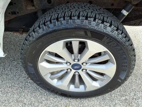Used 2017 Ford F150 XL w/ Equipment Group 101A Mid AWD/4WD image 10