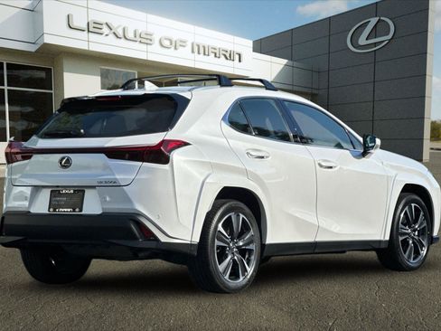 Certified 2025 Lexus UX 300h FWD w/ Accessory Package (Z2) image 8