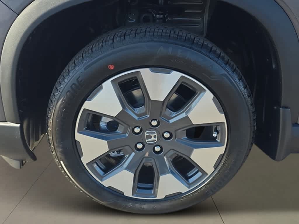 New 2026 Honda Pilot Touring image 9