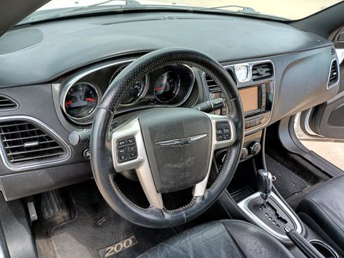 Used 2013 Chrysler 200 S image 12