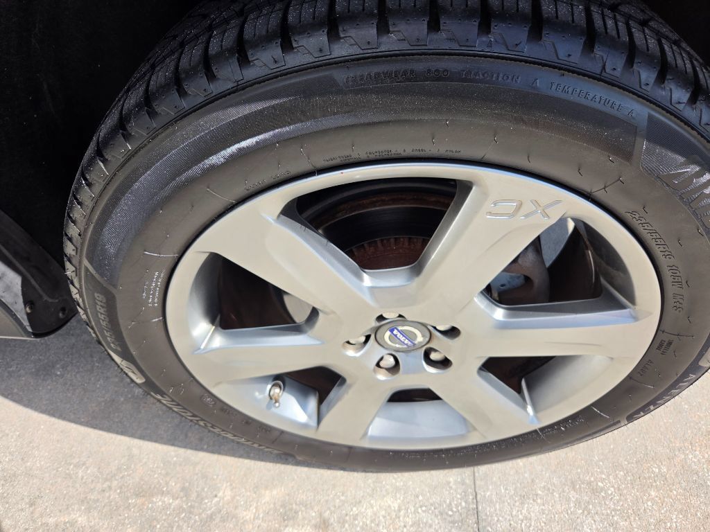 Used 2013 Volvo XC60 T6 AWD/4WD image 14