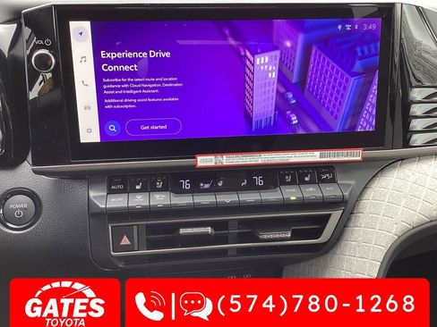 New 2026 Toyota Camry Hybrid AWD/4WD image 10