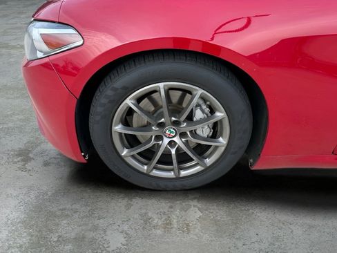 Used 2020 Alfa Romeo Giulia image 29