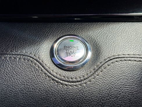 Used 2020 Lincoln Navigator L 4WD image 23