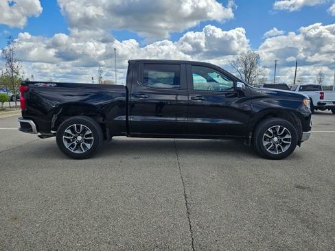Used 2024 Chevrolet Silverado 1500 LT AWD/4WD image 8
