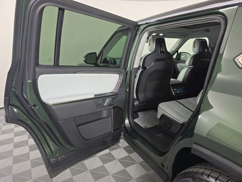 Used 2024 Rivian R1S Adventure image 17