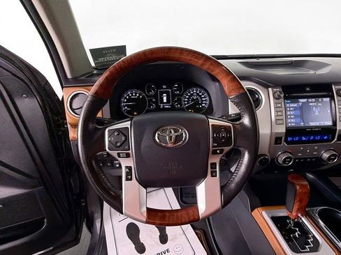 Used 2018 Toyota Tundra Platinum AWD/4WD image 11