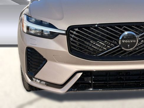 New 2026 Volvo XC60 B5 Plus w/ Protection Package Premier image 11