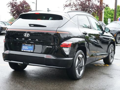 Certified 2024 Hyundai Kona Limited FWD image 5