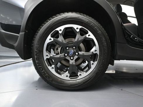 Used 2022 Subaru Crosstrek 2.0i Premium w/ Moonroof Package image 16