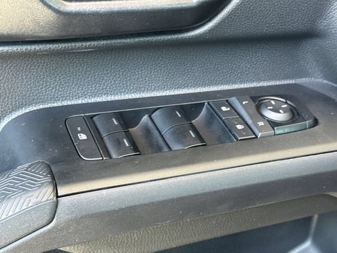 Certified 2024 Toyota Tacoma SR5 AWD/4WD image 15