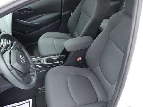 Used 2022 Toyota Corolla LE FWD image 18