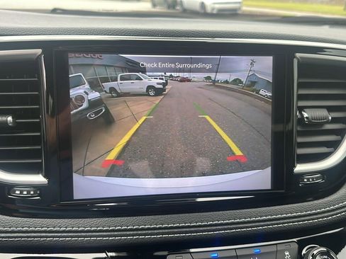 New 2026 Chrysler Pacifica Select image 32