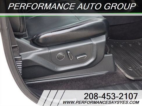 Used 2016 Ford F150 Lariat w/ Equipment Group 502A Luxury AWD/4WD image 9