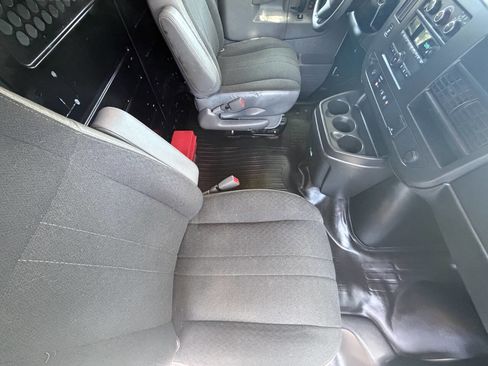 Used 2020 GMC Savana 2500 w/ Driver Convenience Package RWD image 12