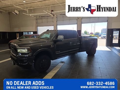 Used 2024 RAM 3500 Limited AWD/4WD image 1