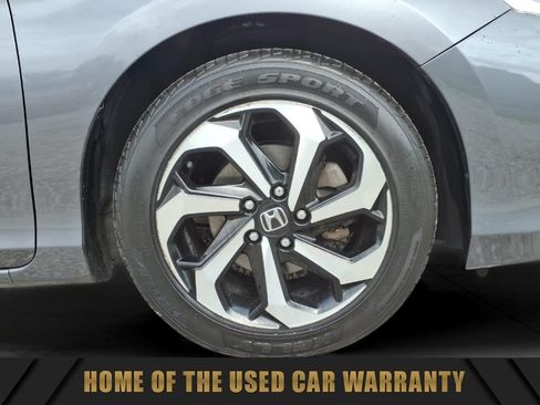 Used 2017 Honda Accord EX image 11