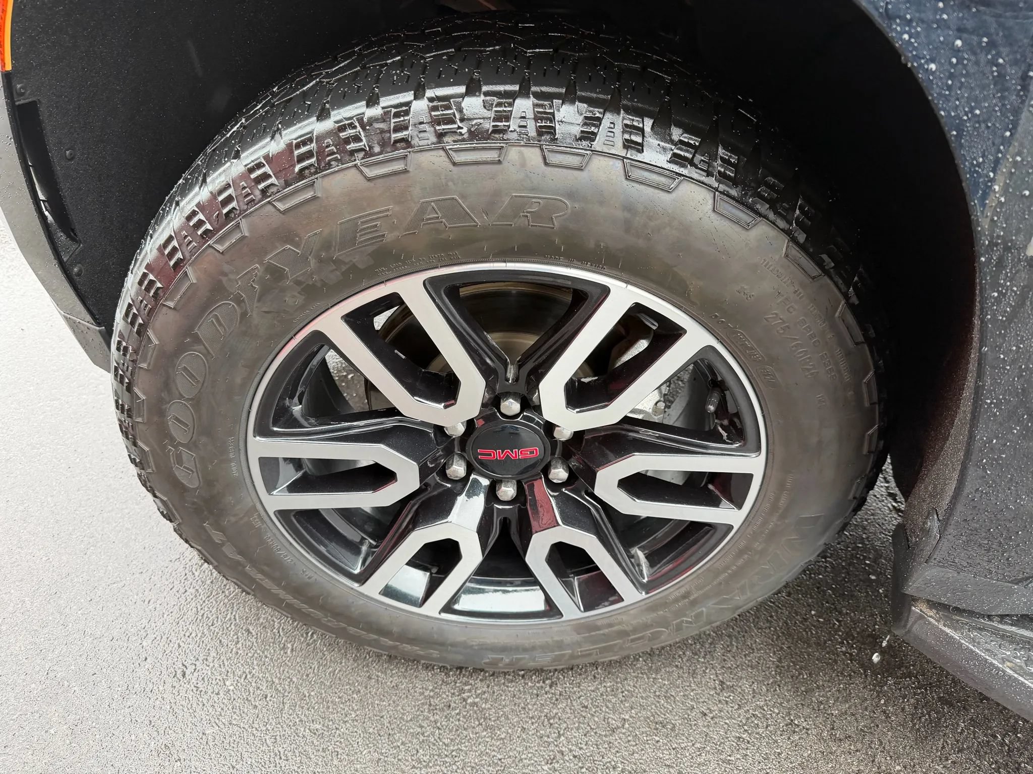 Used 2021 GMC Yukon XL SLT AWD/4WD image 19
