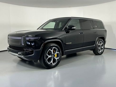 Used 2023 Rivian R1S Adventure AWD/4WD image 3