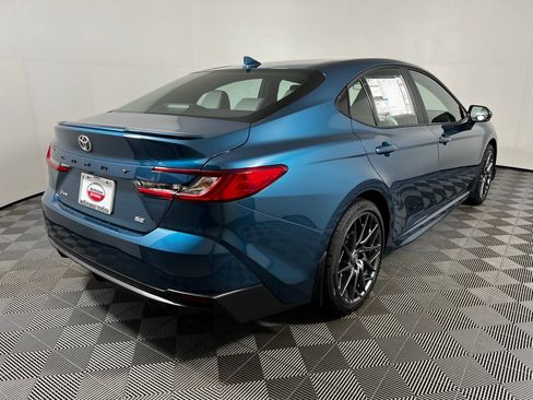 New 2026 Toyota Camry SE image 5