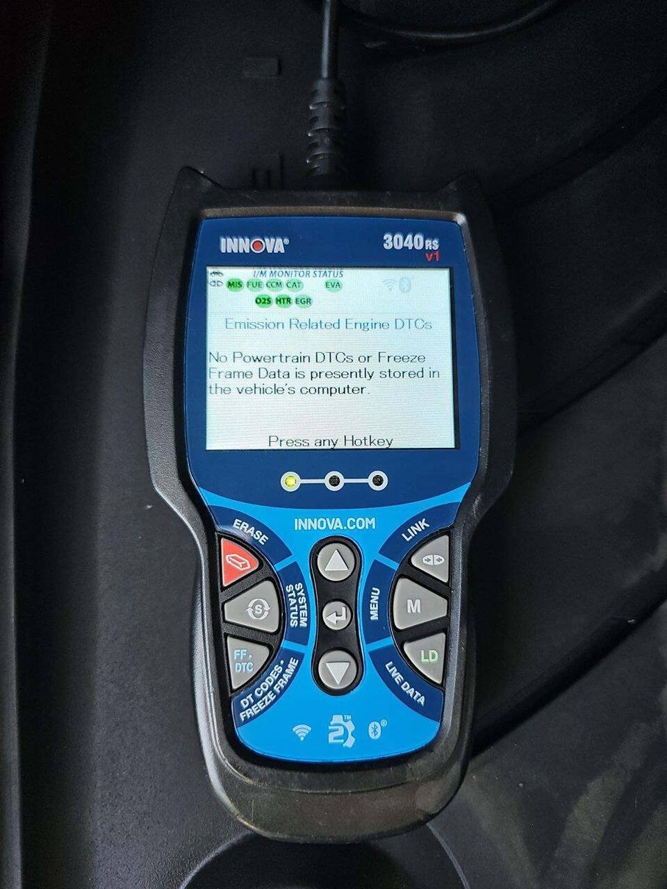 Used 2025 Toyota Sienna XLE w/ XLE Plus Package FWD image 8