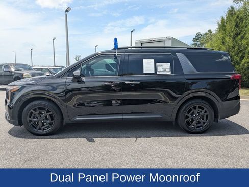 Used 2025 Kia Carnival SX w/ SX Dark Edition Package FWD image 8