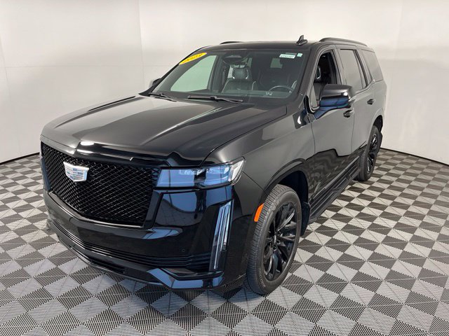 Used 2023 Cadillac Escalade Sport w/ LPO, ONYX Package AWD/4WD image 3