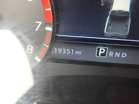 Used 2022 Nissan Frontier PRO-4X w/ Technology Package image 26