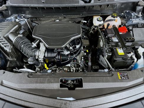 Used 2023 Cadillac XT6 Sport w/ Platinum Package image 32