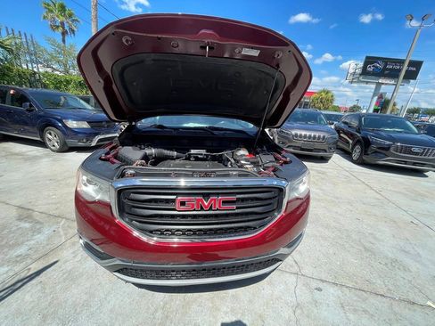 Used 2018 GMC Acadia SLE AWD/4WD image 18