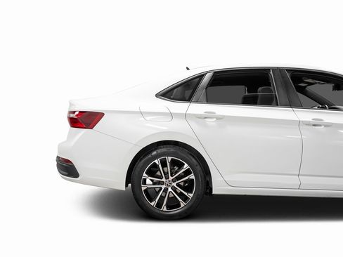 Used 2022 Volkswagen Jetta Sport image 24