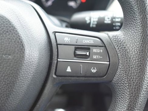 Used 2023 Honda HR-V LX image 22