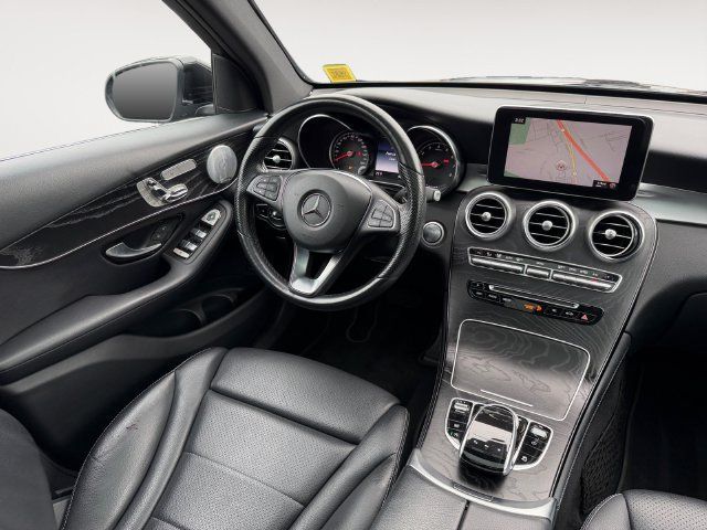 Used 2018 Mercedes-Benz GLC 300 4MATIC image 16