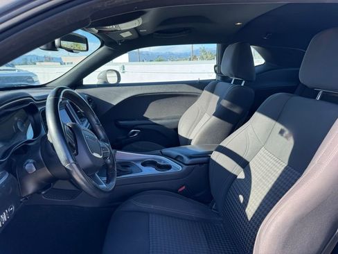 Used 2019 Dodge Challenger SXT w/ Blacktop Package image 5