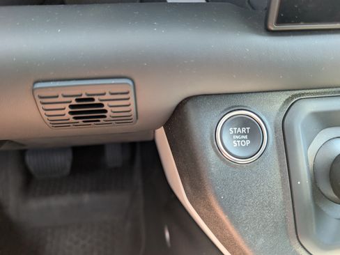 Used 2025 Land Rover Defender 110 S AWD/4WD image 28