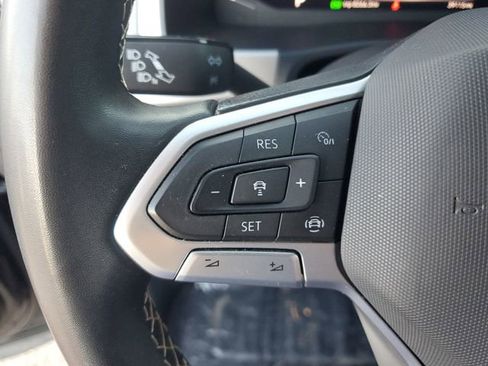 Certified 2023 Volkswagen Atlas Cross Sport SE w/ Black Wheel Package image 21