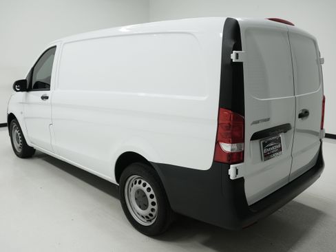 Used 2017 Mercedes-Benz Metris Worker image 5