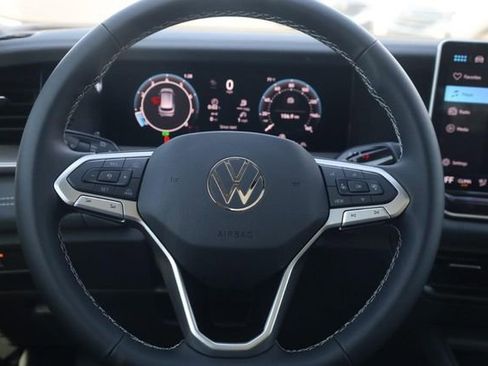 New 2026 Volkswagen Tiguan SE AWD/4WD image 8