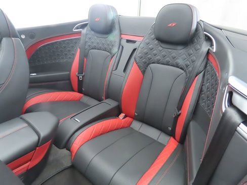 Used 2024 Bentley Continental GT S image 29