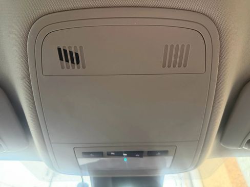 Used 2017 Buick Regal Sport Touring image 22