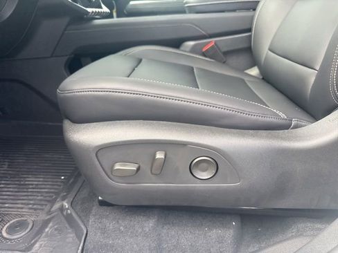 New 2026 GMC Acadia Elevation w/ Black Edition FWD image 18