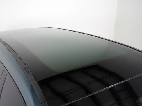 Used 2023 BMW iX xDrive50 w/ Ultimate Package 2 image 4