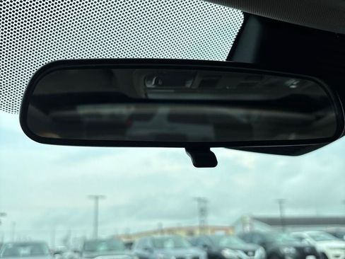 Used 2018 Honda Accord EX image 25