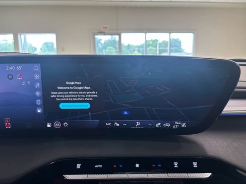 Used 2025 Buick Enclave Sport Touring w/ Power Package image 48