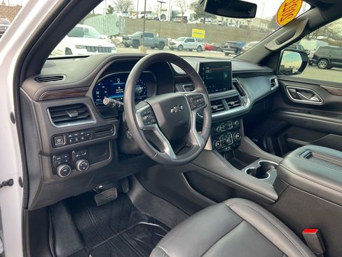 Used 2022 Chevrolet Tahoe Z71 w/ Luxury Package image 19