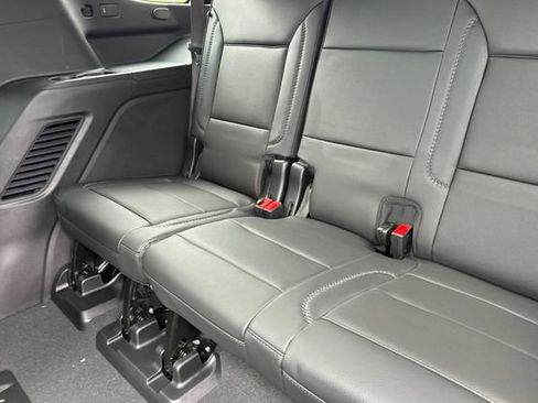 New 2026 GMC Yukon Denali w/ Sun & Power Step Package AWD/4WD image 17