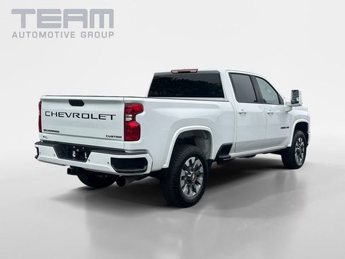 Used 2024 Chevrolet Silverado 2500 Custom w/ Custom Value Package image 7